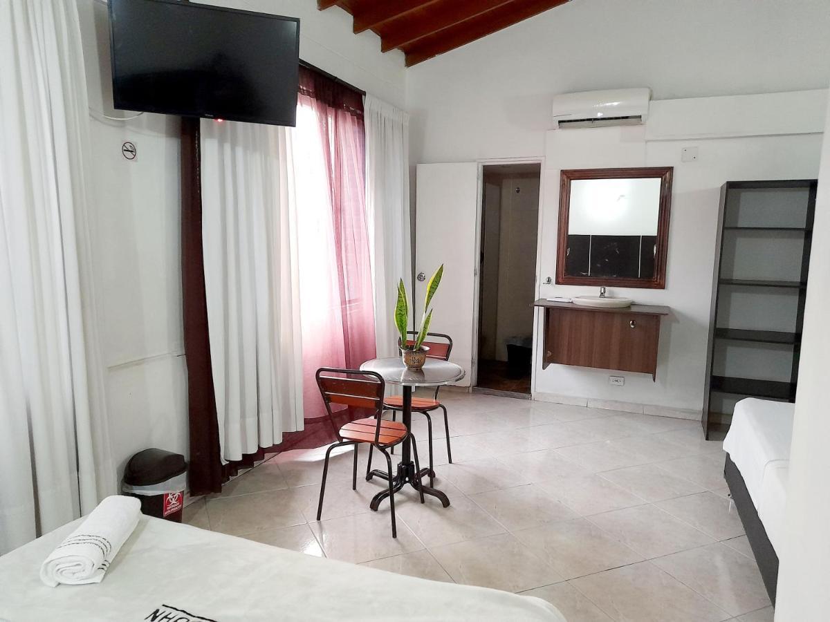 Hotel Saint John Medellin Bagian luar foto