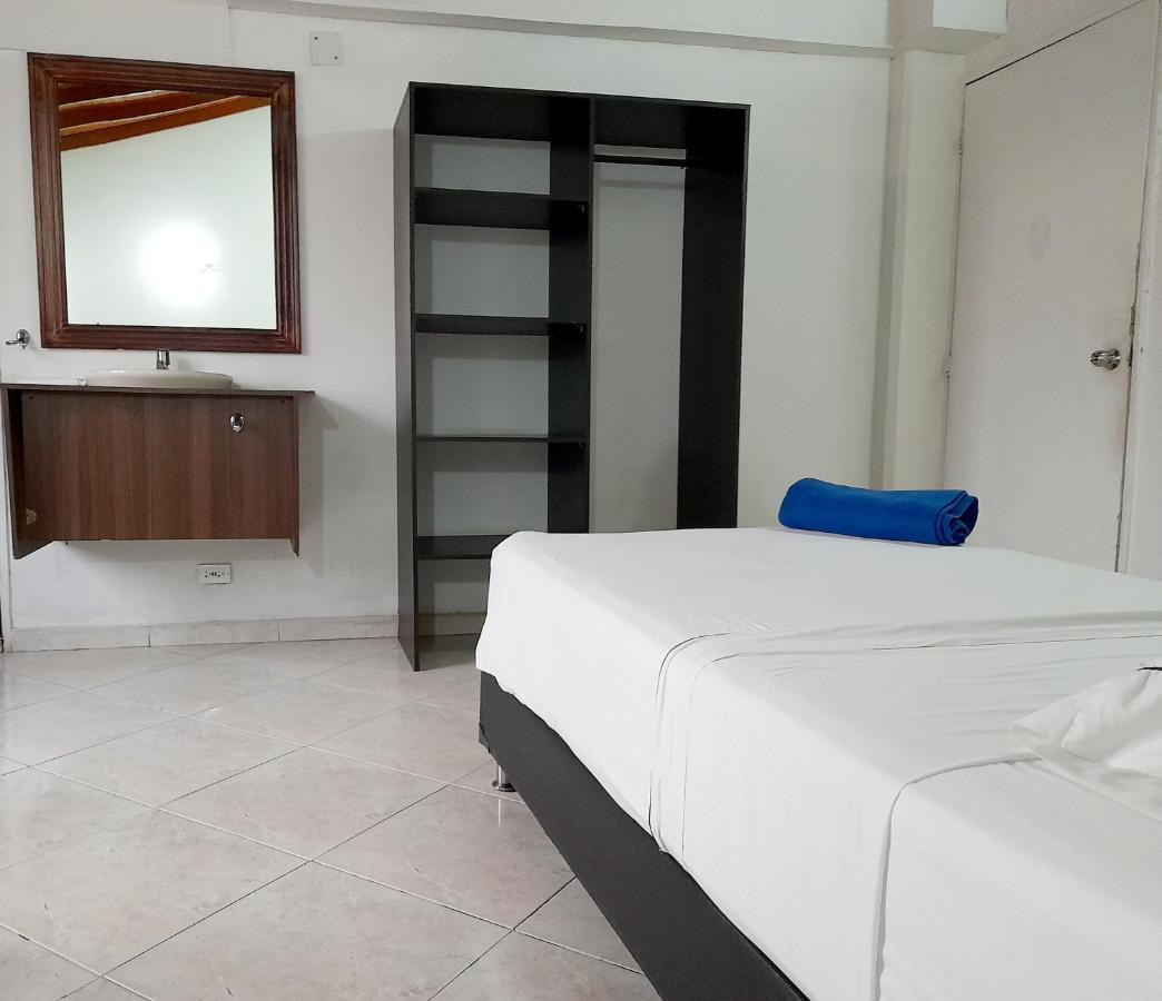Hotel Saint John Medellin Bagian luar foto