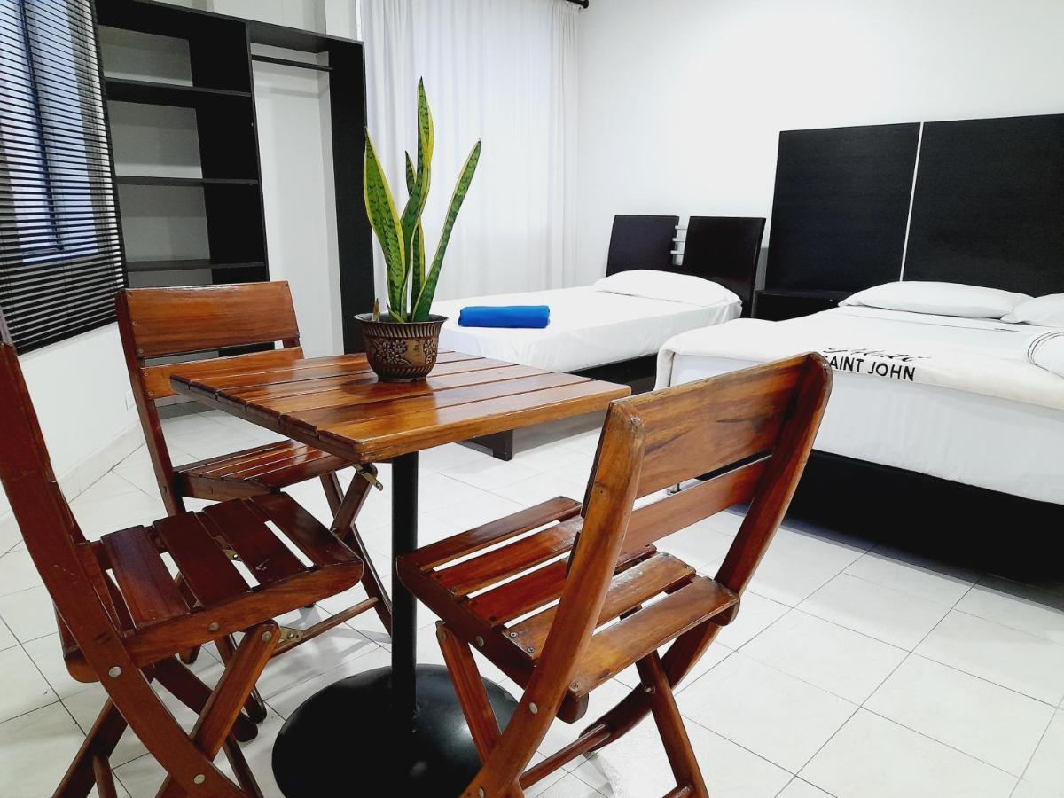 Hotel Saint John Medellin Bagian luar foto