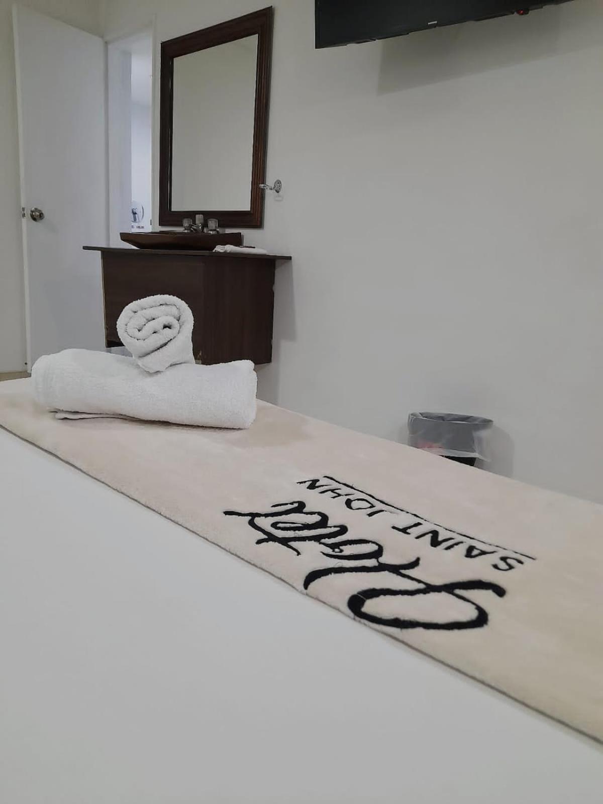 Hotel Saint John Medellin Bagian luar foto