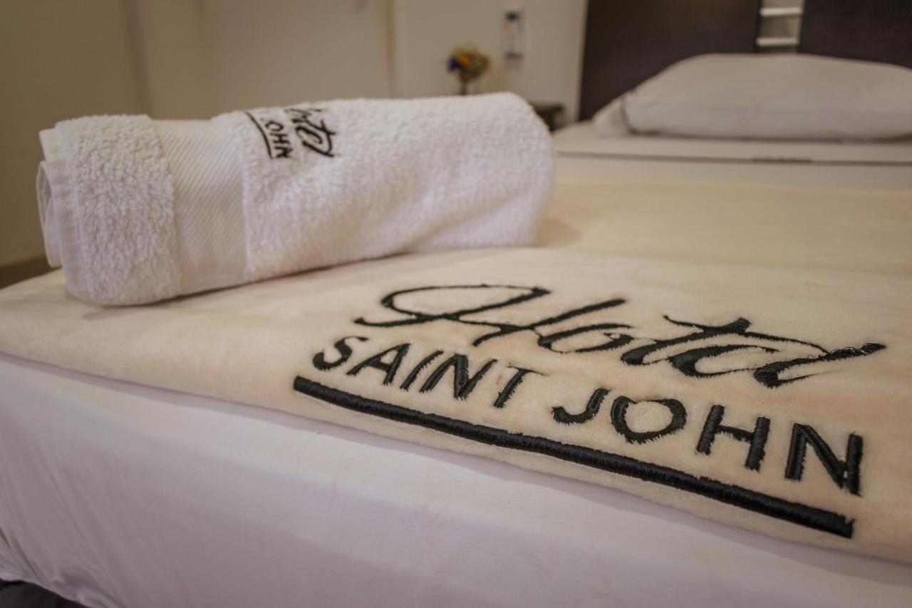 Hotel Saint John Medellin Bagian luar foto
