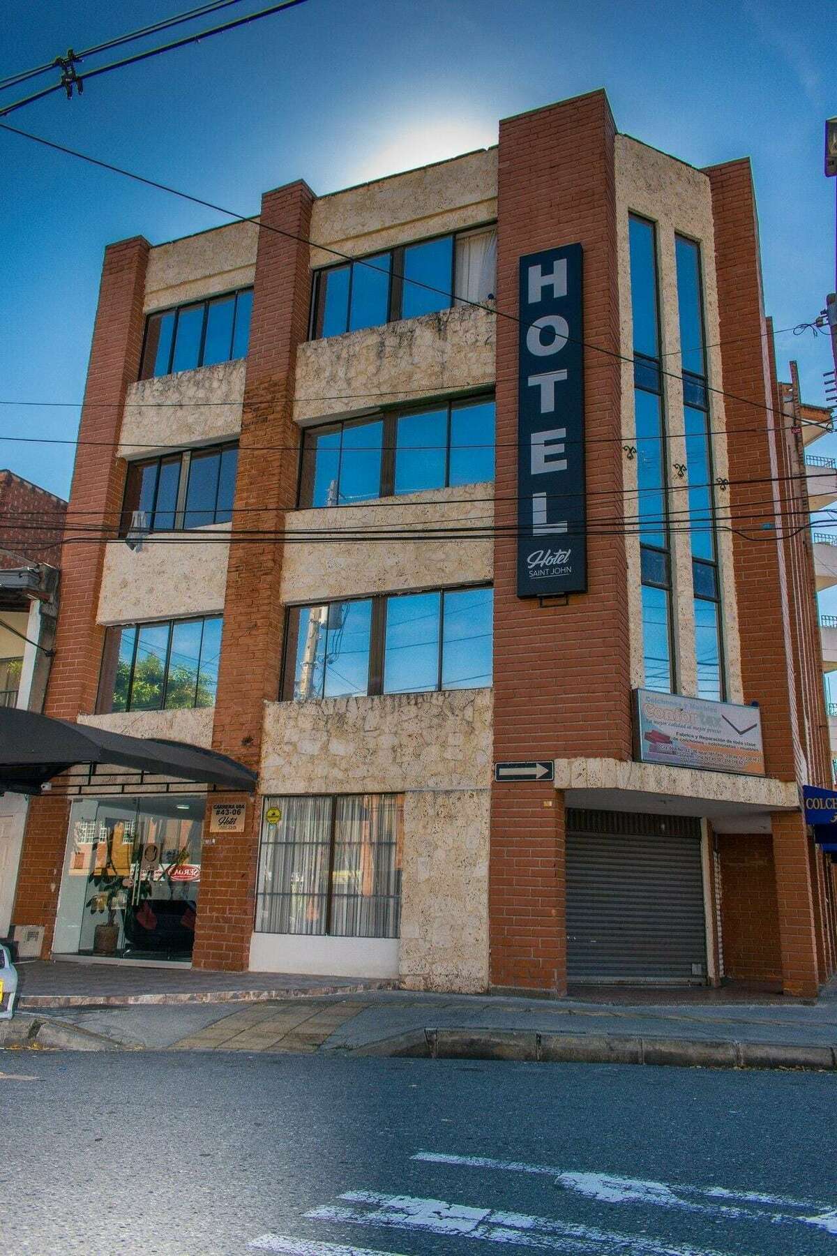 Hotel Saint John Medellin Bagian luar foto